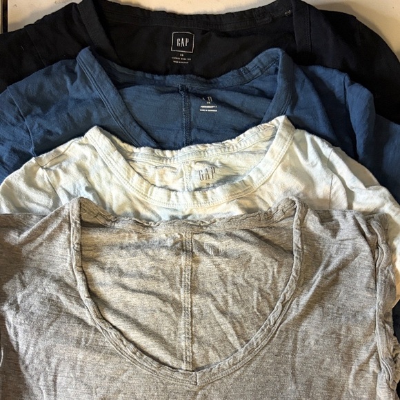 GAP Tops - GAP Women’s T-Shirts Bundle | EUC | Sz XS